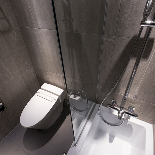 【ホテルタイプ】フリーユニットバス1317・施工事例・スタイリッシュ・コストを抑えて高級感を演出