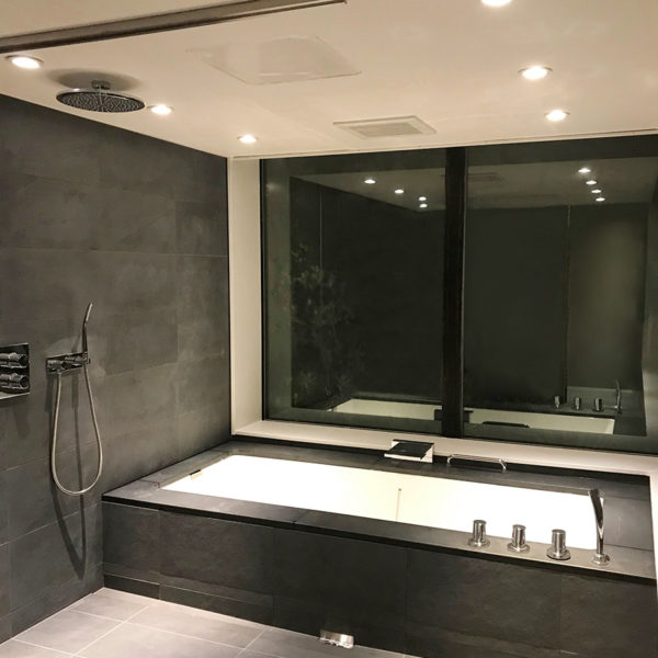 【ホテルタイプ】フリーユニットバス2440・施工事例・スイートルーム