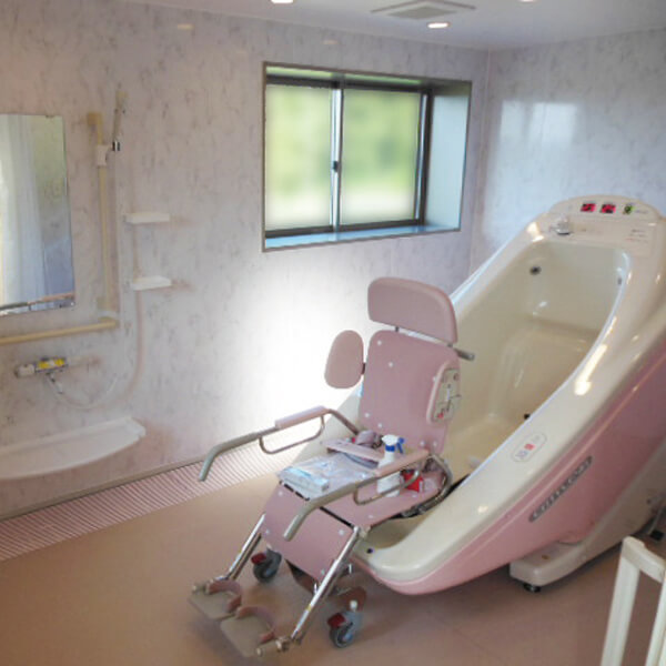 【機械浴室タイプ】酒井医療（株）カトレア2440・施工事例・使い勝手の良い浴室