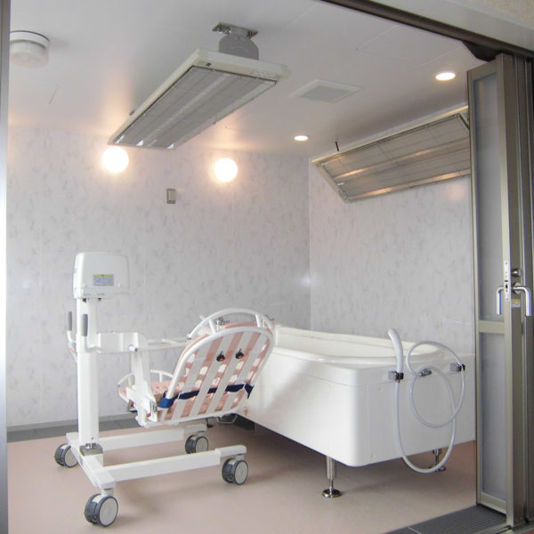 【機械浴室タイプ】（株）アマノ2837・施工事例・大型機械浴室をユニットバス化