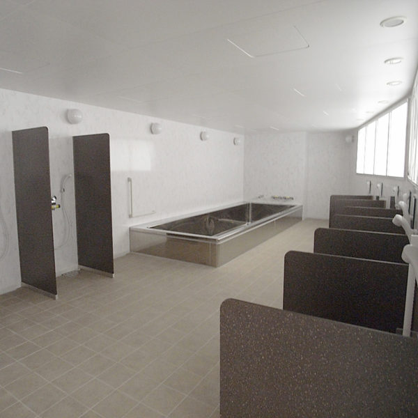 【超大型・大型タイプ】フリーユニットバス38100・施工事例