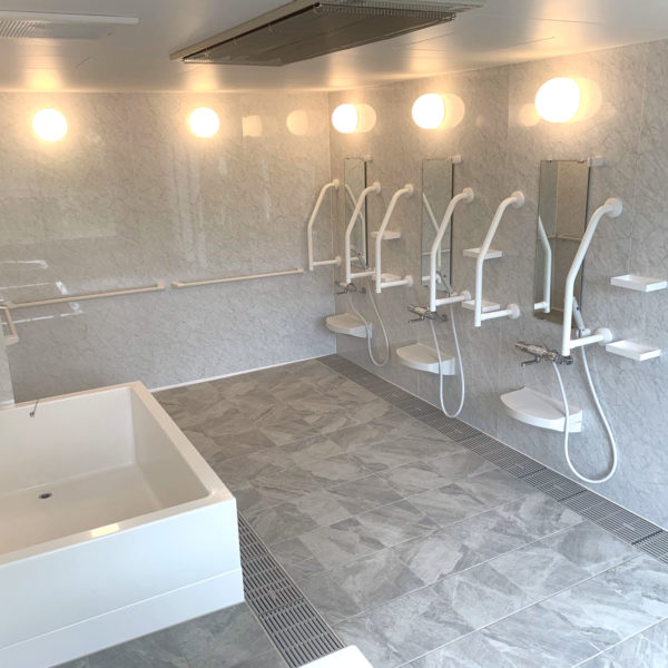 【介護浴室タイプ】フリーユニットバス3051・施工事例・暖かい浴室