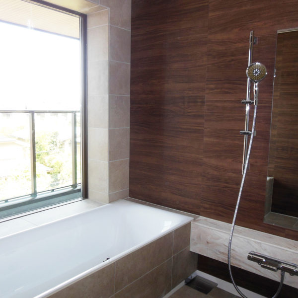 【高級タイプ（戸建・マンション用）】フリーユニットバス2021・施工事例・シンプルなデザイン