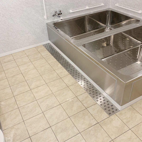 【超大型・大型タイプ】フリーユニットバス3838・施工事例